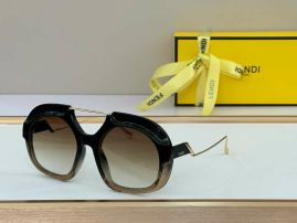 Picture of Fendi Sunglasses _SKUfw55539399fw